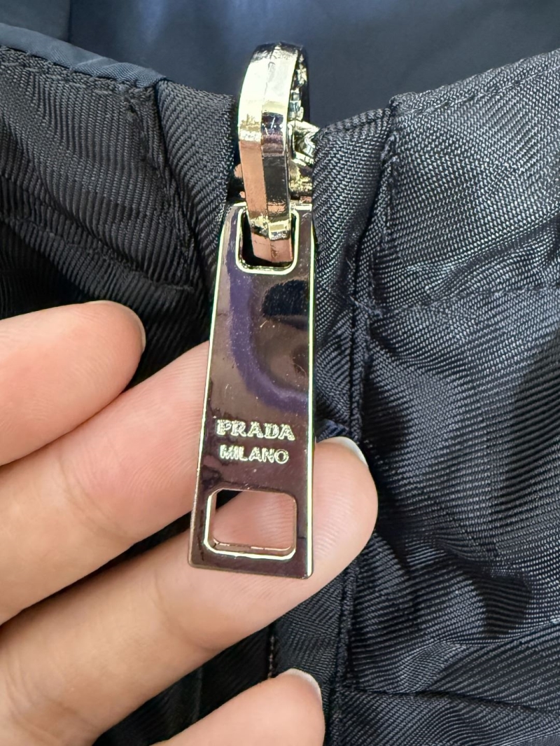 Pra*a outwear